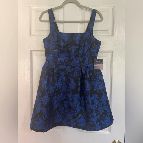 NWT Lulus Royal Crush Party Dress, Size S - Picture 3 of 3